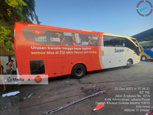 Bus Branding Otomedia x Flip