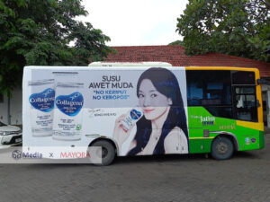 Bus Branding Otomedia x Mayora