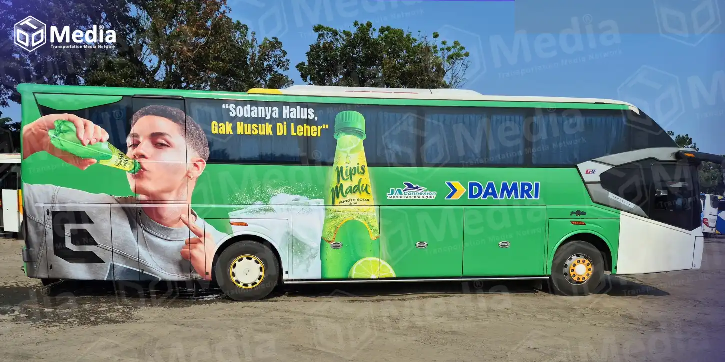 Branding bus full body Nipis Madu di Trans Jabodetabek armada DAMRI